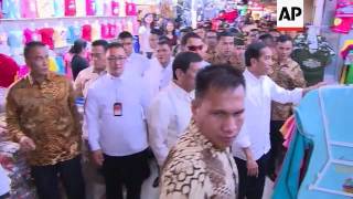 Widodo welcomes Duterte at Jakarta market