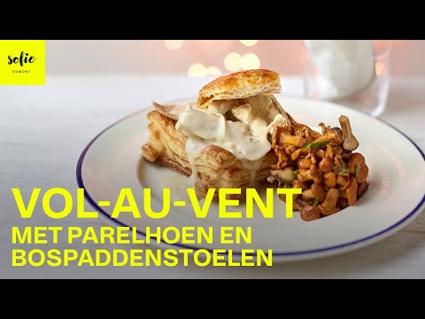 Video: Hoe Kook Je Een Mengelmoes Met Bospaddenstoelen?