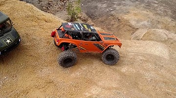 Axial UMG10 and Axial 1.9 Wraith on some awesome terrain at Palmer Park!