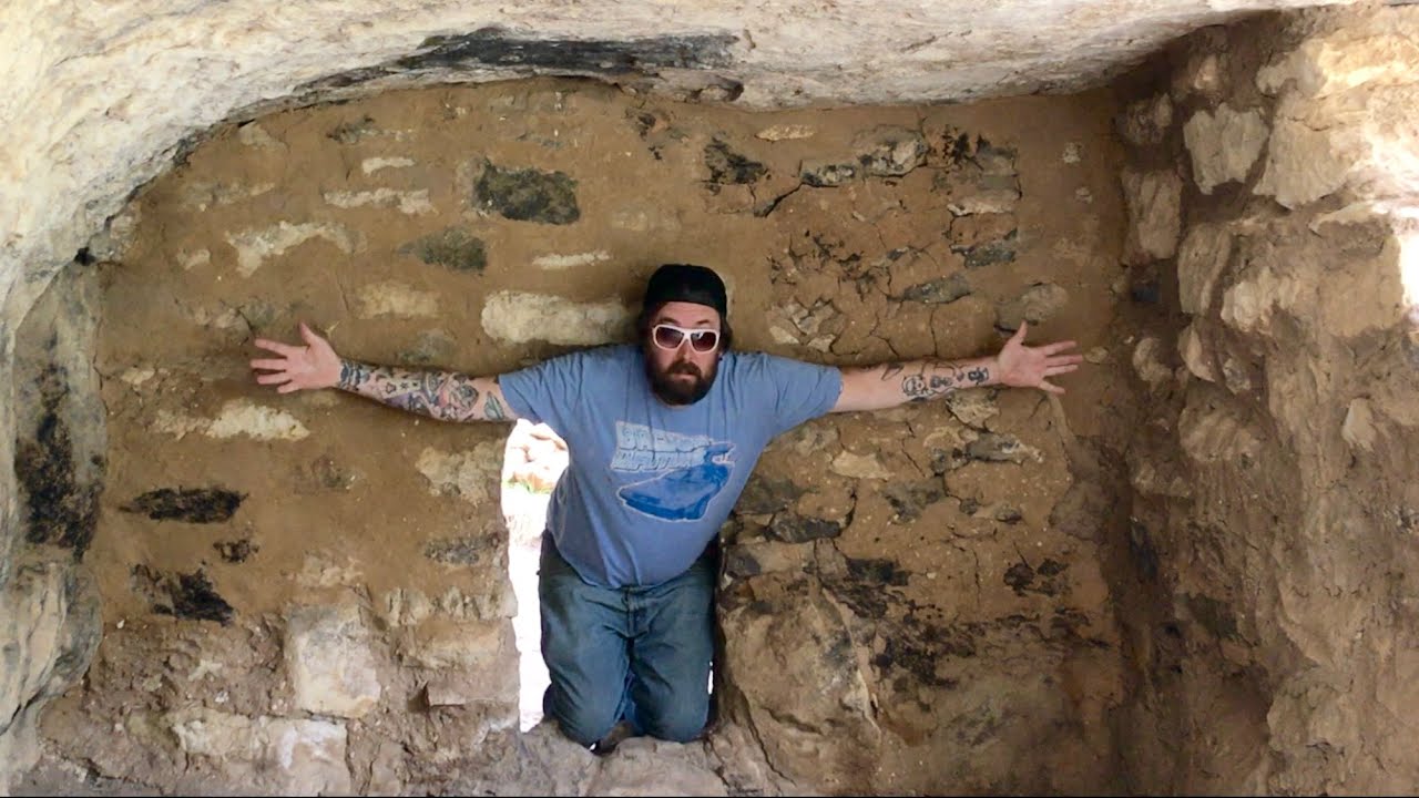 TDW 1462 - Sketchy Cliffside Cave Ruins