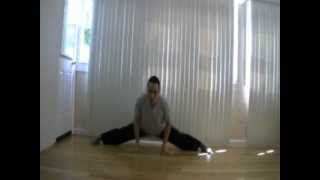 How To Do The Splits - Side Split Slides Forward in Straddle- Split Doesn't Hold