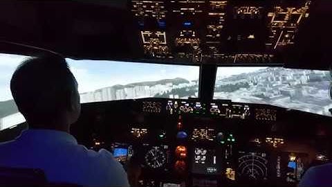 PC-Simmer in Fullmotion 737-800 simulator -Full Flight Hong Kong Intl - KaiTak