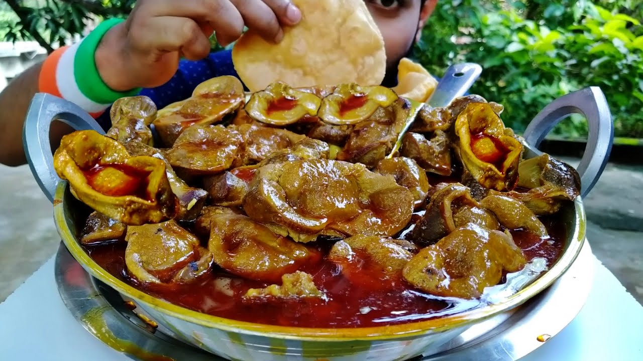 Full Handi Chicken Gizzard Curry Luchi Eating Outdoor Mukbang Chicken full-handi-chicken-gizzard-curry-luchi-eating-outdoor-mukbang-chicken