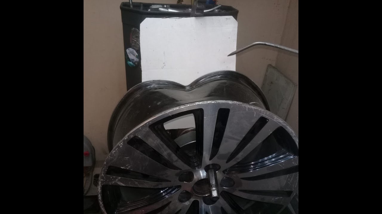 Ремонт после жесткого удара в бордюр. Правка дисков, сварка алюминия. г ...