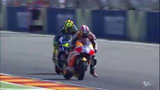 Rossi vs pedrosa fight last lap