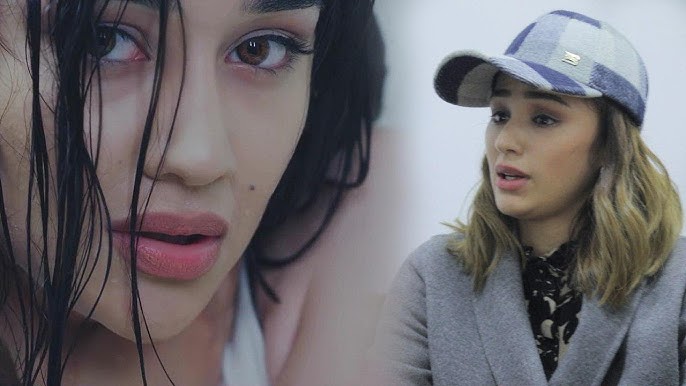 Yalangoch it uslubidagi xotinining mushuki Ayollarning yalangoch kastingi