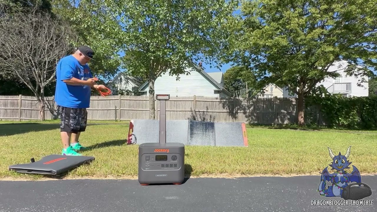 Showcasing Jackery SolarSaga 200W Portable Solar Panel