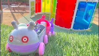 だだんだん列車が公園を走るよ！アンパンマン おもちゃ