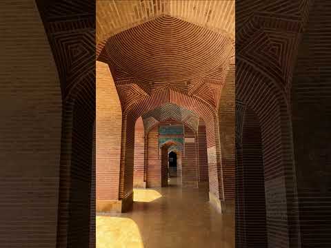 کاوش در مسجد تاریخی تهتا پاکستان ردپای کولی ها و تورهایی از بخش دانشگاه