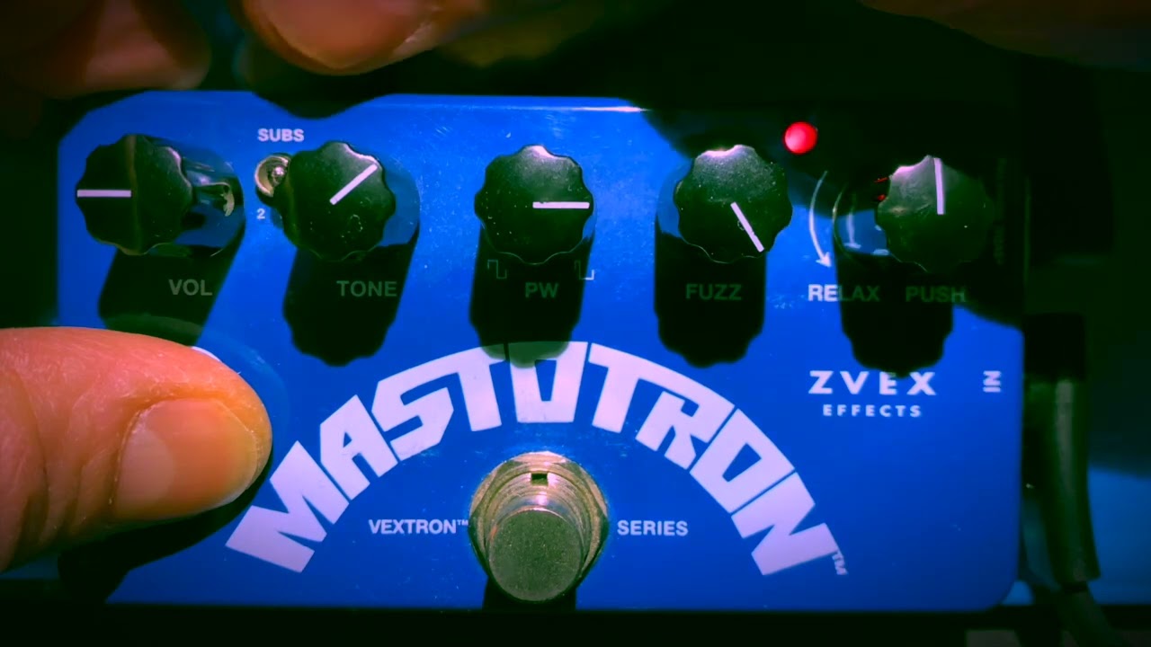 Z vex Mastotron Fuzz Bass Effect Pedal Demo