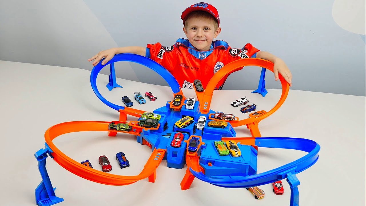 Машинки Hot Wheels и Трек опасный перекрёсток - Даник и Гонки Hot Wheels Criss Cross Crash