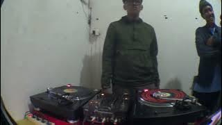 JAMDOWN SOUNDS : Live DJ set UNDER EXPRESSURE REVOLT SOUND SESSION