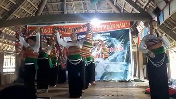 Pù luông vẫy gọi- Múa hát dân tộc Thái Bá Thước -Thanh Hóa.