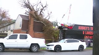 Tree falls on two Virginia Beach townhomes, displacing residents