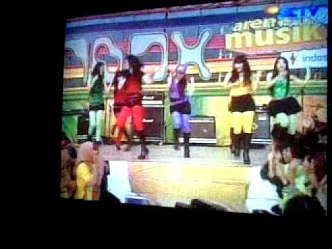 7ICONS- PLAYBOY at INBOX 2011