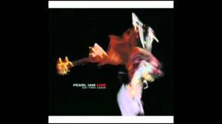 Video voorbeeld van "Pearl Jam  - Live on two legs "Daughter""