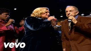 Video thumbnail of "Bill & Gloria Gaither - Searchin' [Live]"