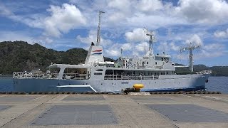 伊豆諸島開発　小笠原諸島父島・二見港を出港する2代目・ははじま丸を撮ってみた　【4K撮影】