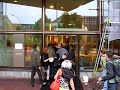 Zwolse politie slaat krakers het buro uit...