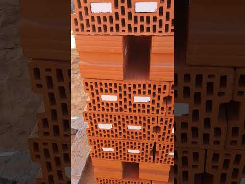 البلك لاحمر العازل