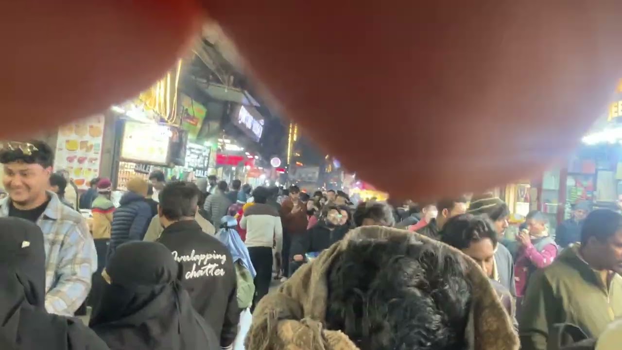 Aisi bheer apney nahi dekhi hogi ,mainey bhi nahi dekhi