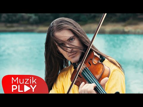 Utku Barış Andaç - Bir Kadın Çizeceksin (Official Video)