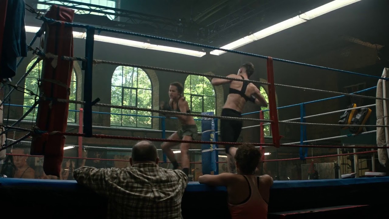 Tomb Raider Opening Fight Scene