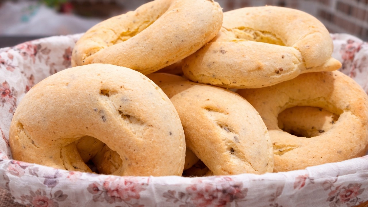 CHIPA PARAGUAYA TRADICIONAL 🇵🇾 | RECETA FÁCIL, ECONÓMICA Y PERFECTA PARA SEMANA SANTA 😍