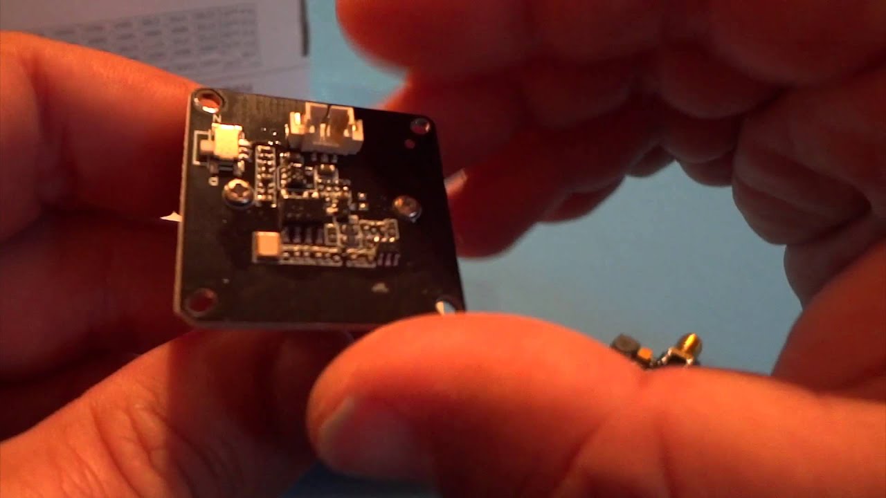 Unboxing Eachine 700TVL 25mW 1/3 Cmos FPV 110 Degree Camera 5.8G w/32CH Transmission