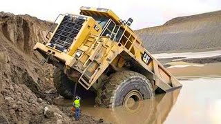 Heavy Equipment Accidents. Extreme Dangerous Total Idiots at Work Compilation 2024 Fails and Wins