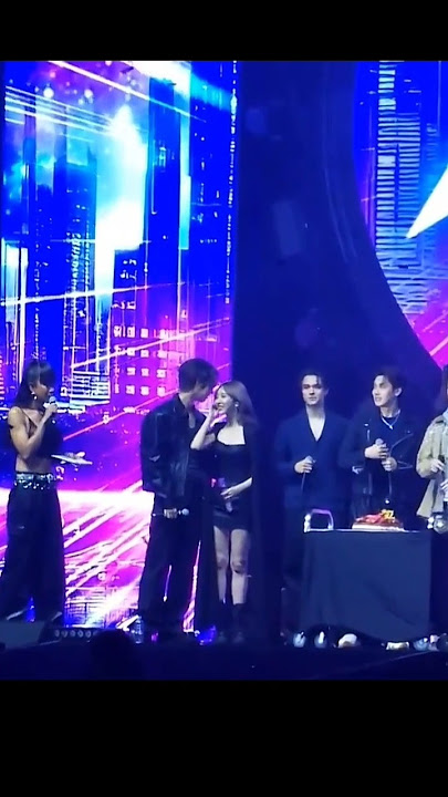 The way he protect his #girl🥺#bbrightvc #brightnene #nenevader #cute #love #concert #shorts