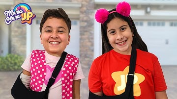 JP copia a Maria Clara o dia todo | Copies sister all day