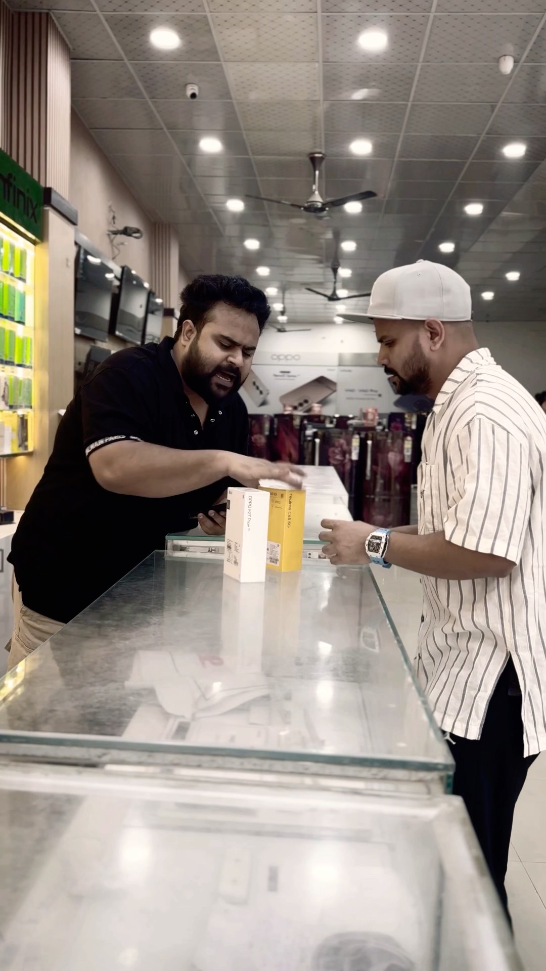 1₹ में 2 Phone Lejao? II #sevengers #shorts