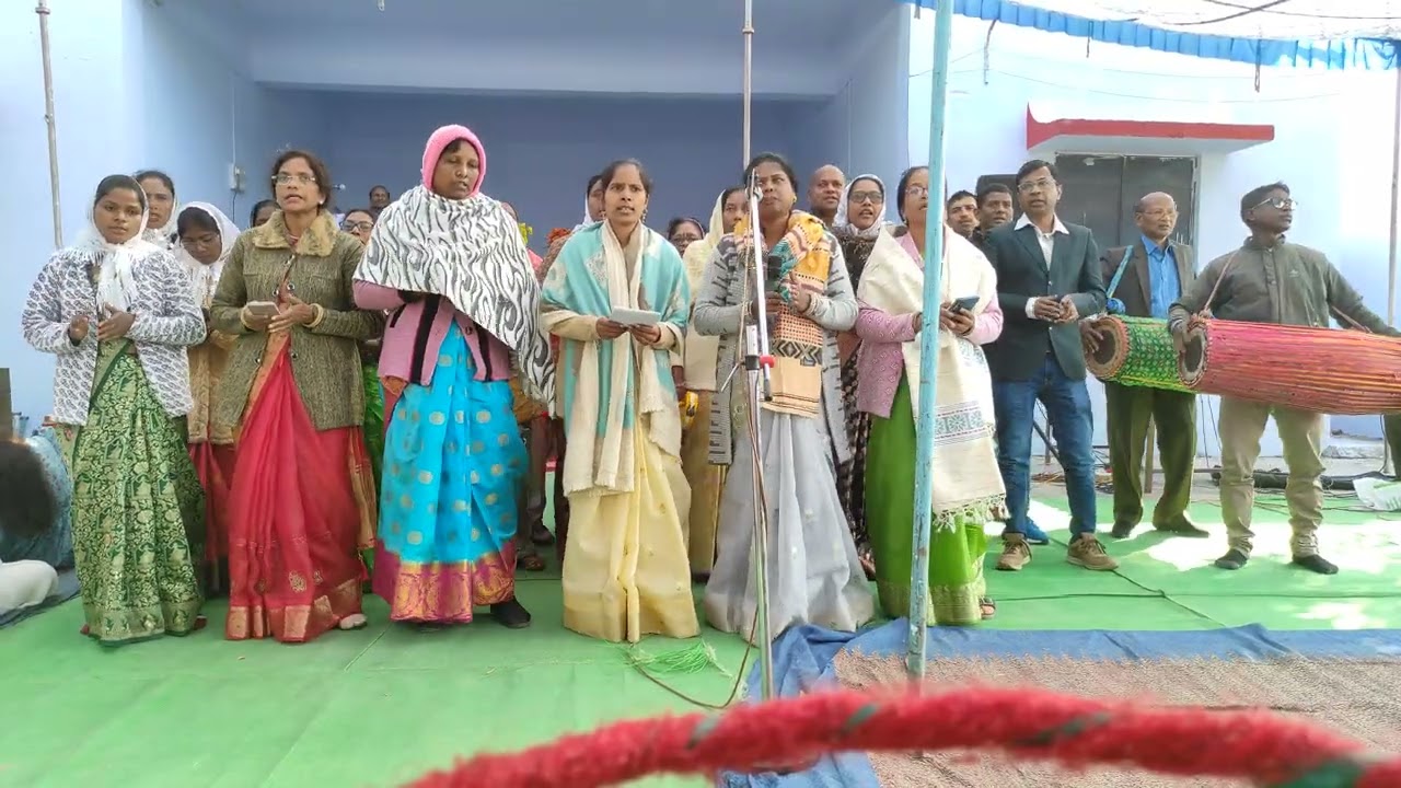 यीशु राजा जन्म लिया जगत में आया मसीह राजा जन्म लिया शांति को लाया 