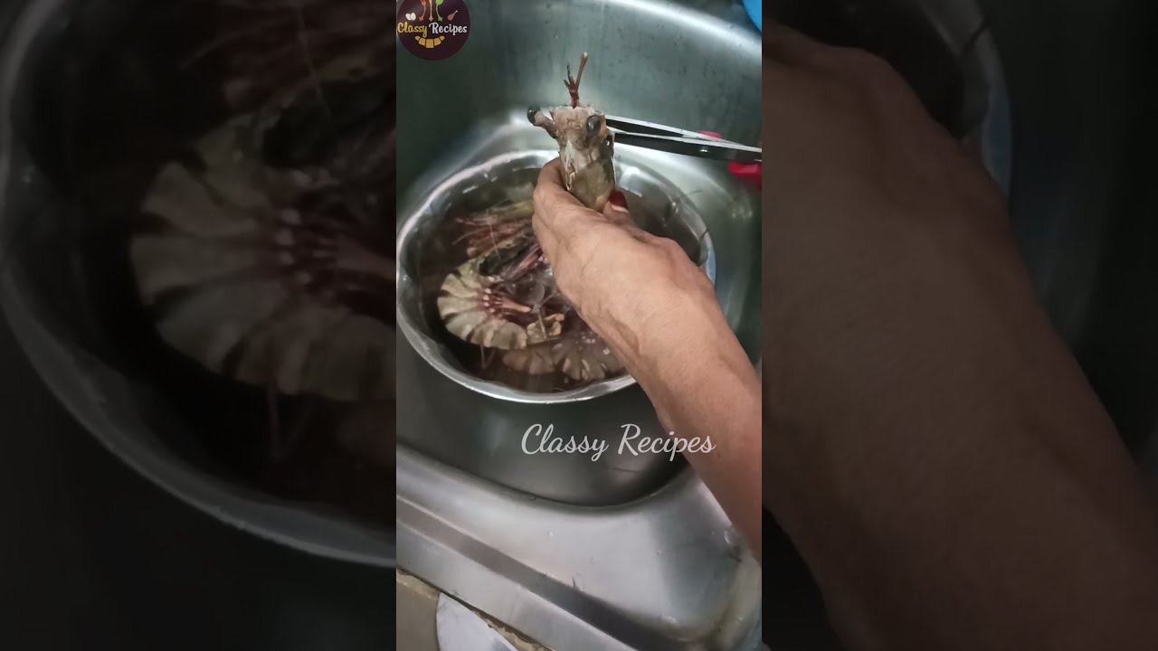 How to clean Tiger Prawns / Giant Shrimps Cleaning 