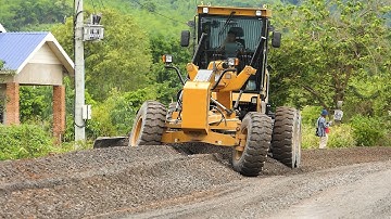 Wonderful Crushed Gravel Grinding Mixing Processing With C8S SANY Grader and Road Roller Compaction