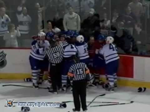 Darcy Tucker vs Alexei Kovalev Mar 25, 2006