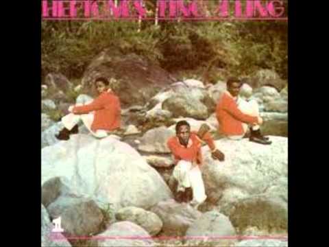 Putar Some Kind of Love - The Heptones