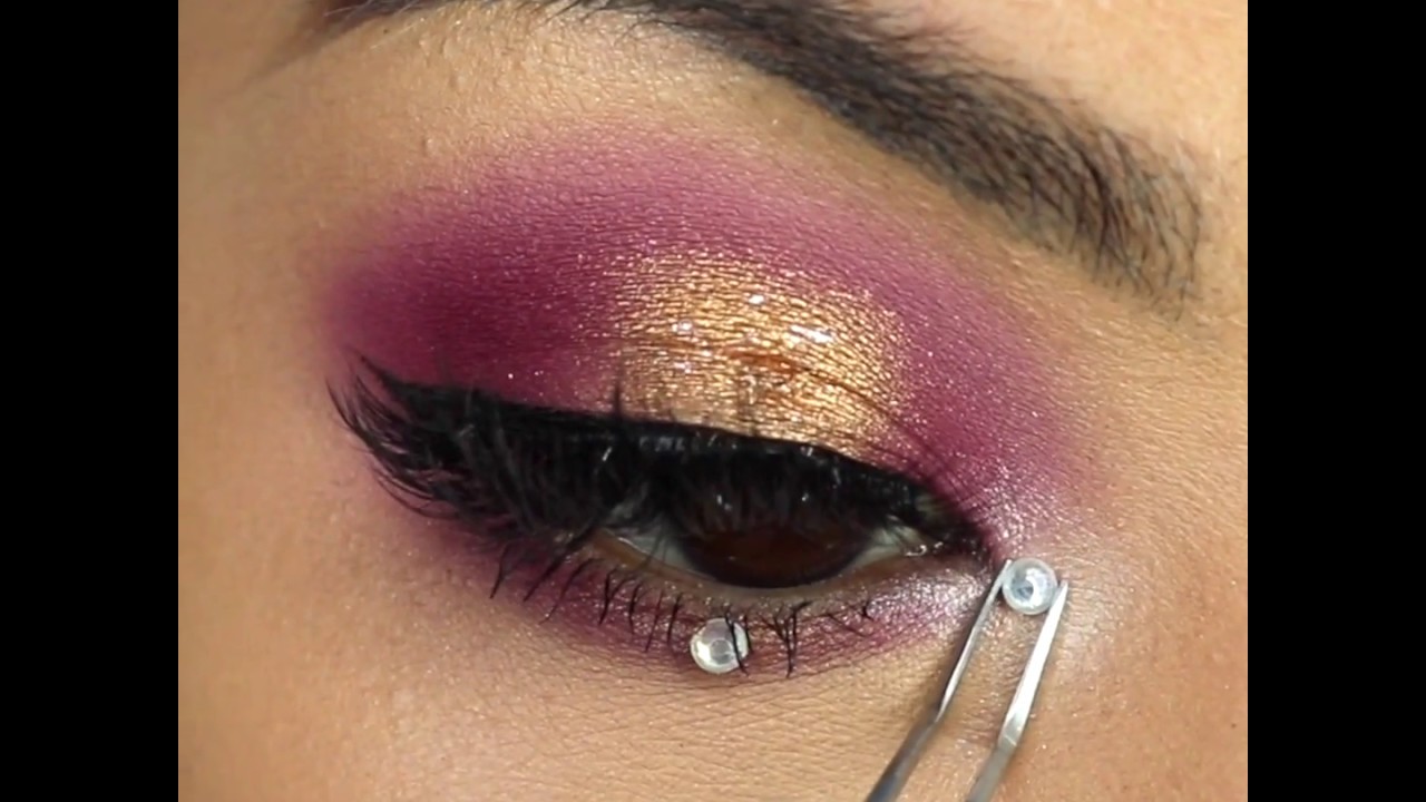 Klara Cosmetics Desert Rose Eyeshadow Palette 1