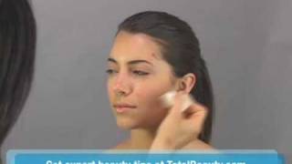 Makeup Tutorial: Camouflage Your Features Like a Pro