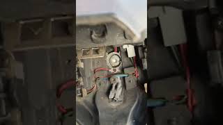 vauxhall vivaro steering wheel/ airbag removable properly