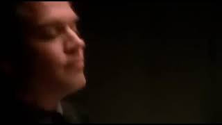 Dinozzo drumming