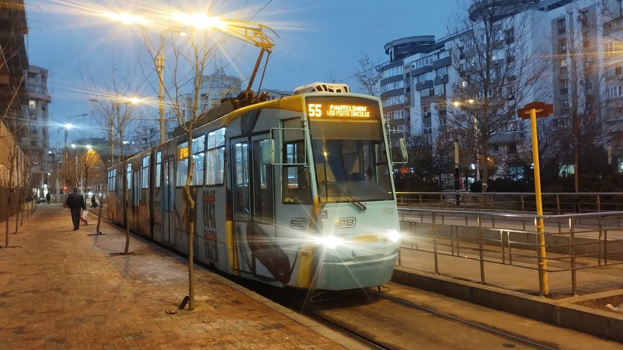 Tramvaiul V3A93CHPPC 4022 Repartizat Pe linia 55 Părăsind Capătul