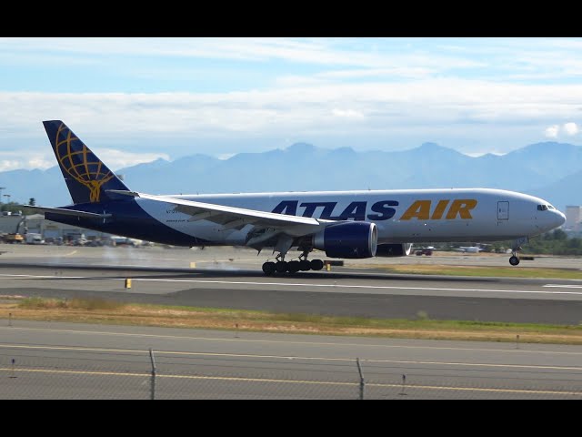 Atlas Air 777-200 landing, ANC - YouTube