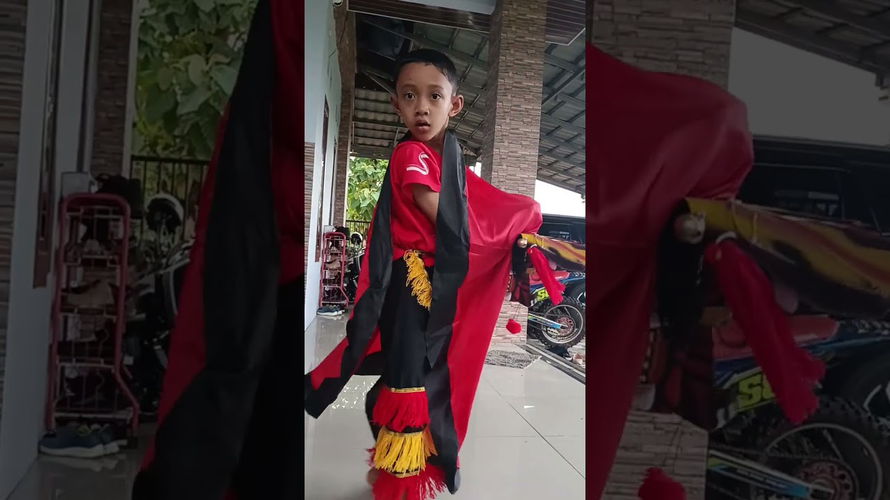 Barongan Devil ala bhara adiyasta Wiratama 