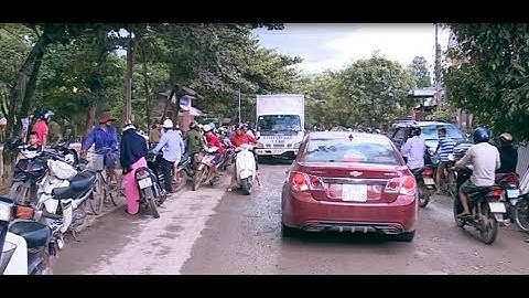 Báo động tình trạng mất an toàn giao thông tại cổng trường