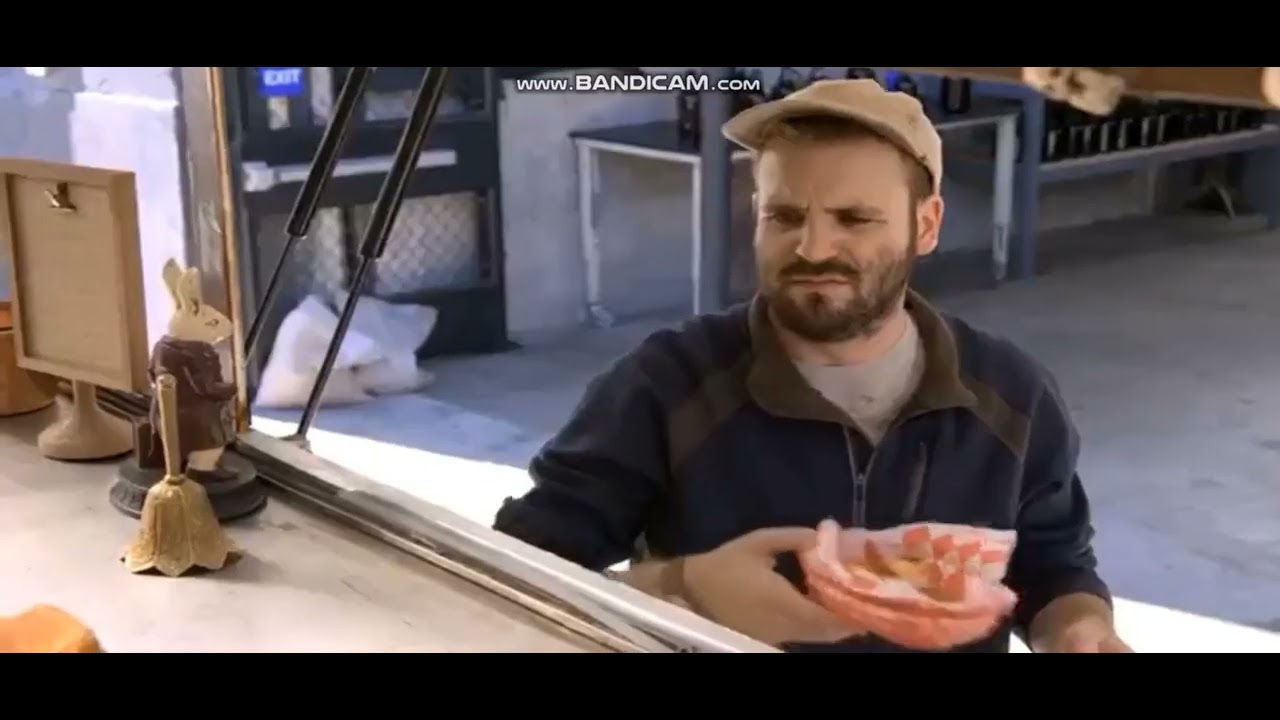 guy uses the bathroom while serving food - YouTube