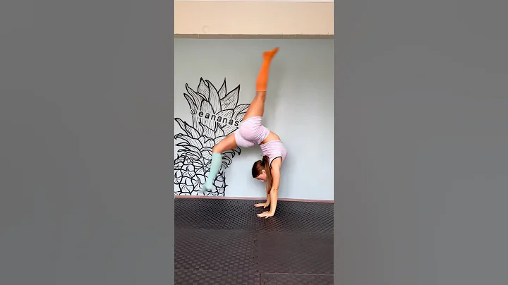 Easy Front Walkover 👍🏻 #gymnast #tutorial #eananas #gymnastics