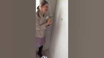 Insulated plasterboard anchor installation