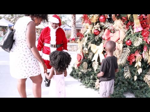 Santa + Shopping Downtown | Bahamas Family Vacation Vlog 8